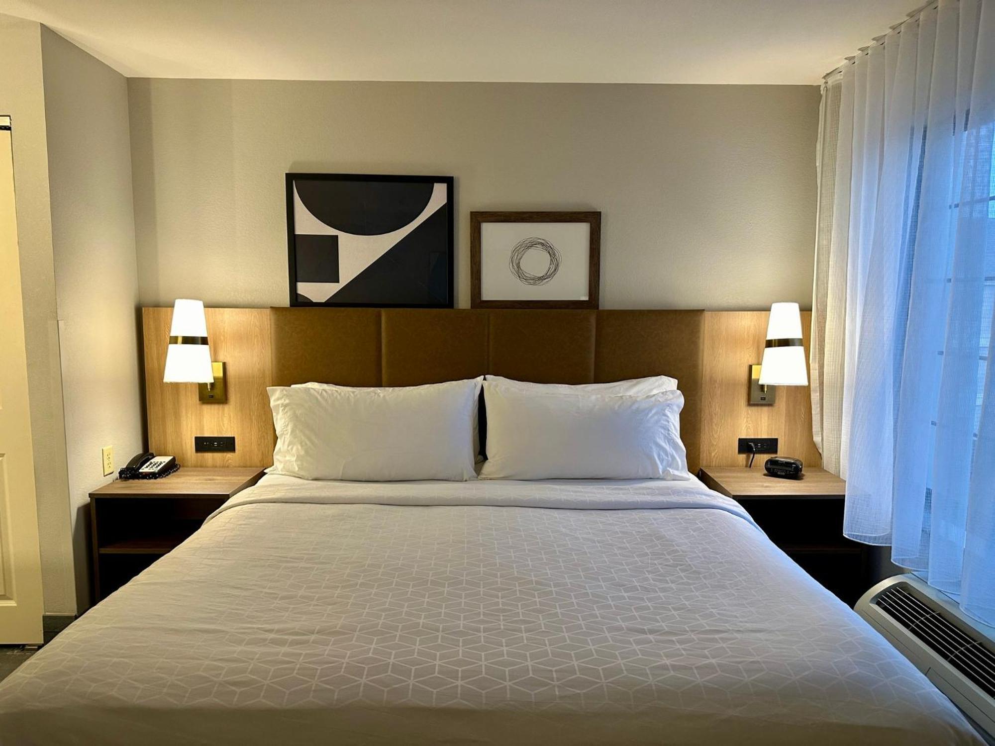 Staybridge Suites Milwaukee West-Oconomowoc By Ihg Экстерьер фото